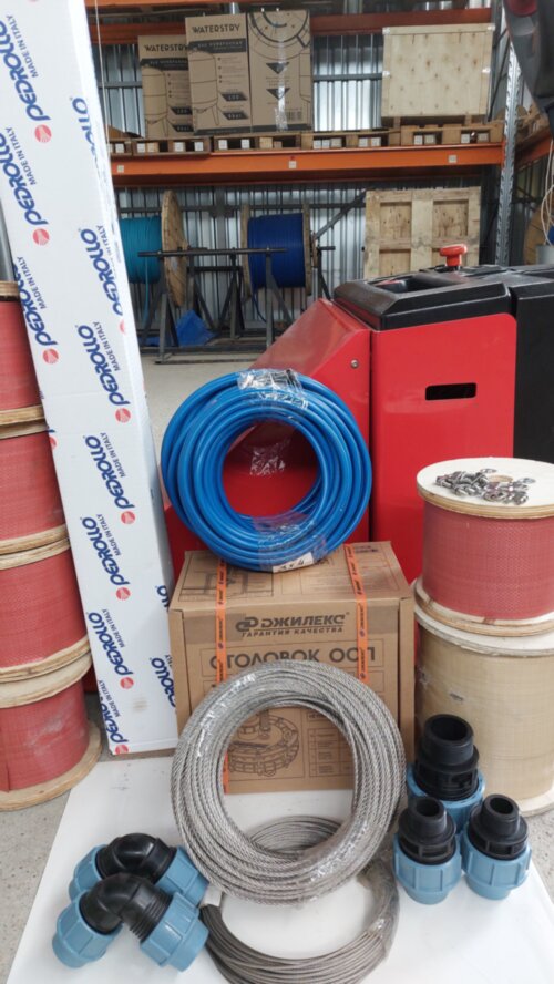 Водопогружной кабель КВВ 4*2,5 мм2 для монтажа скважинного насоса Кабель подводный  силовой КВВ 4*2,5 мм2  для  скважинных  насосов 
синего цвета, круглый с метровыми метками